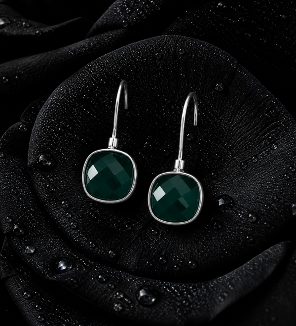 Sterling Silver Emerald Oasis Onyx Earring