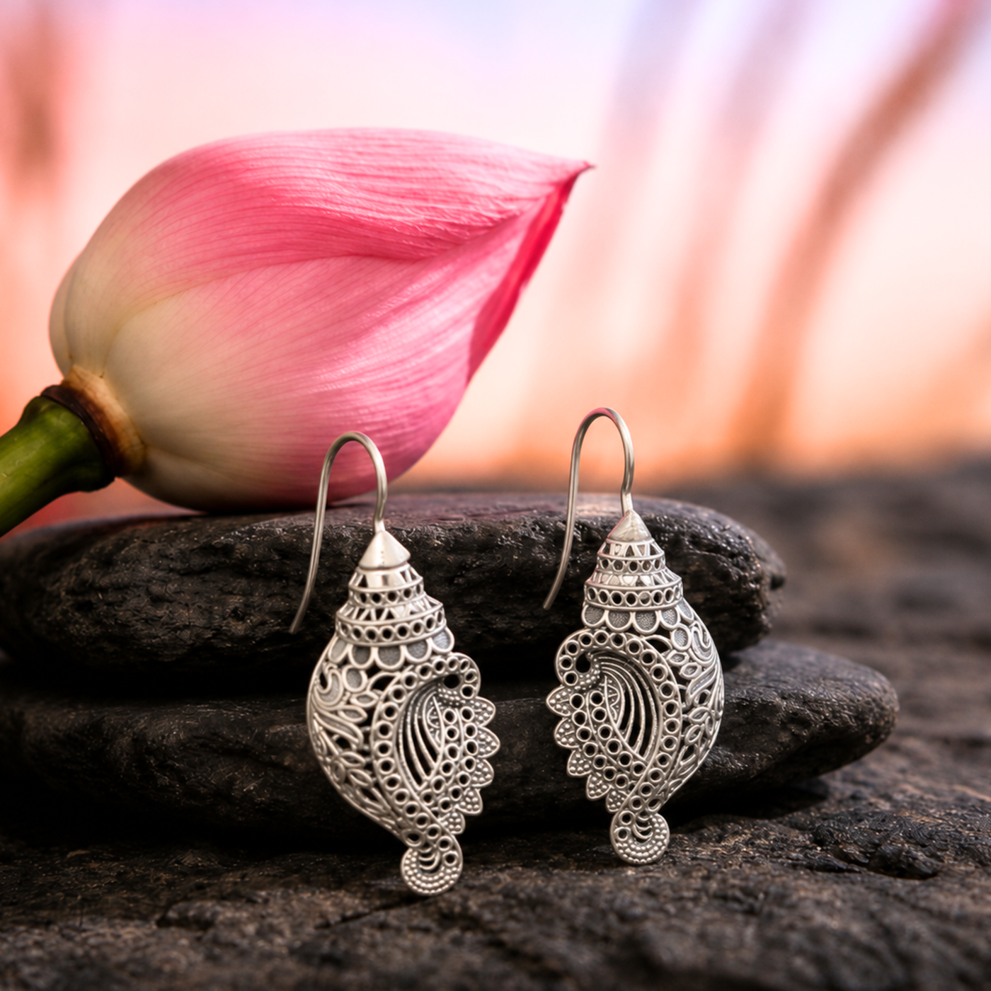 Sterling Silver Conch Shell Filigree Earrings