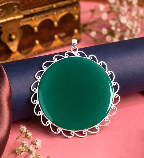 Sterling Silver Evergreen Glow Green Onyx Pendant
